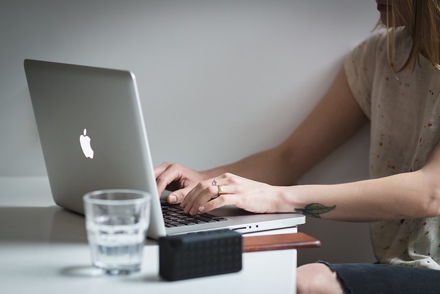 ZubairsWork Why Hiring a Professional Web Designer is Crucial for Your Business 1 web developer in USA | ZubairsWork